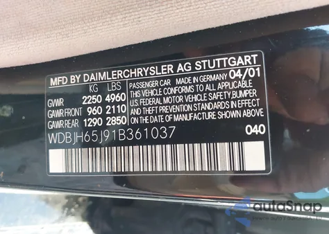 2001 Mercedes-Benz E 320 z USA, uszkodzony, nr VIN WDBJH65J91B361037